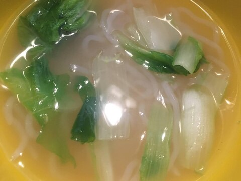 山東菜と白滝の味噌汁